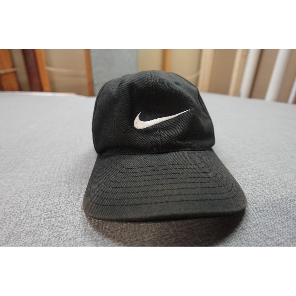 Vintage Nike Snapback Hat Cap Strap Back Black Swoosh Logo Mens Cotton White Tag